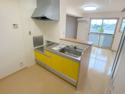 【キッチン】 | ロイヤルレジデンス C