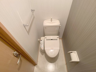 【トイレ】 | ロイヤルレジデンス C