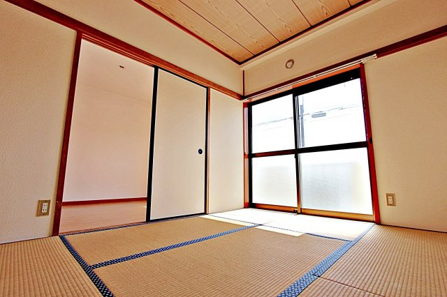 コトーレジデンスの和室|6帖