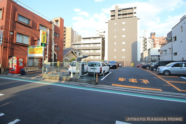 【駐車場】