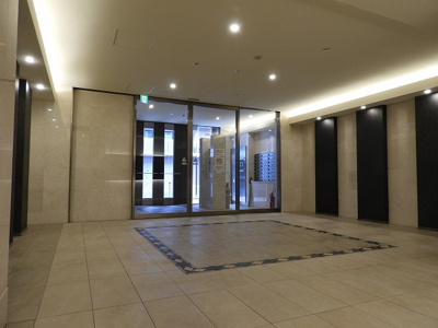 【エントランス】 | クレビオス梅田北