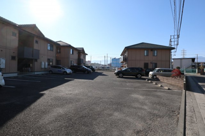 【駐車場】 | ステーションハウスリブC