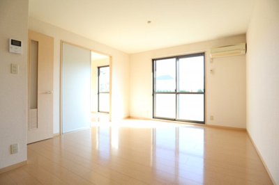 【居間・リビング】 | ステーションハウスリブC