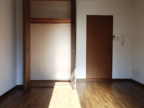【洋室】 | メロディー双葉 | フローリングの落ち着いたお部屋です