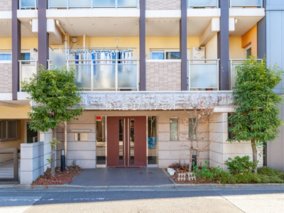 【エントランス】 | 《月額3,000円の屋根付き駐車場》リリーベル葛飾鎌倉サーモス
