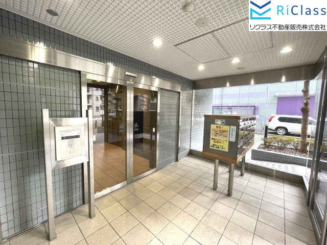 コーポラティブハウス神戸のエントランス|ゆとりのあるエントランスです