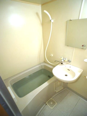 【浴室】 | コーポラ・セゾン | 日々の疲れをリセットできる浴室です♪