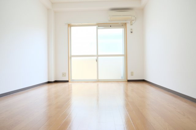 【洋室】 | センティア八戸ノ里 | 落ち着いた色調の洋室です