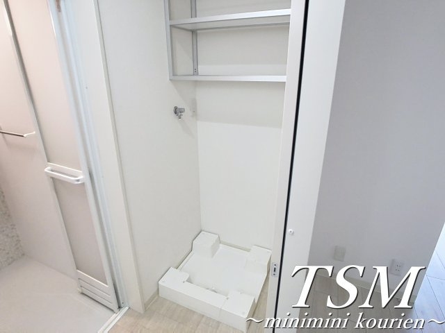 クリエオーレ田井町の洗面所|洗濯機置場