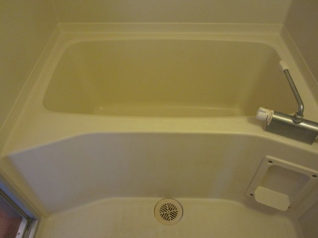 リバティハウス西築地の浴室