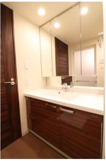 【独立洗面台】 | アデニウムタワー梅田