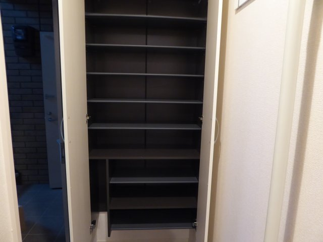 エニシャスの収納