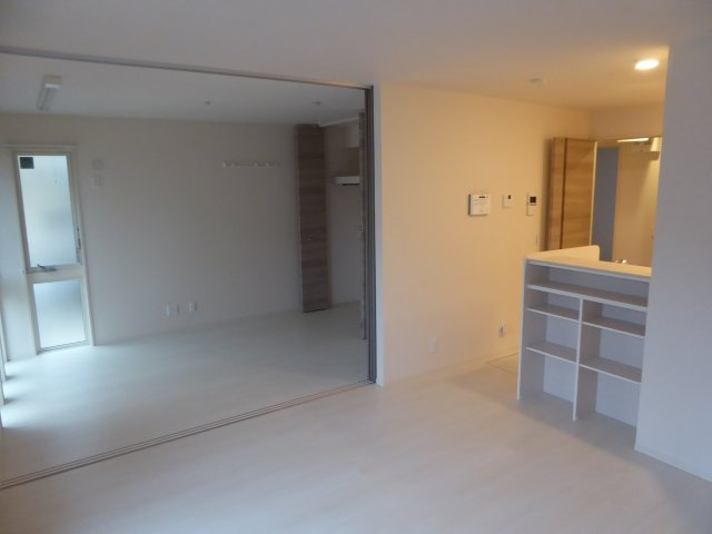 エニシャスの居間・リビング