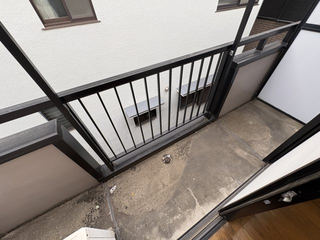 ファミール南のバルコニー