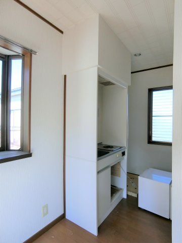 グランディハイツ南吉田B棟の居間・リビング