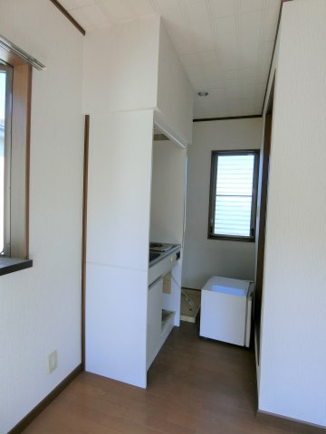 グランディハイツ南吉田B棟の居間・リビング