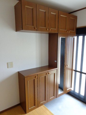 入野町6017-1戸建の玄関|シューズボックス有り