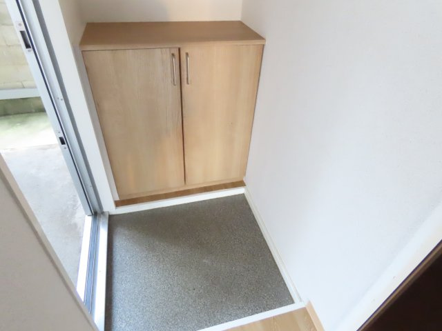 コーポ小倉の玄関