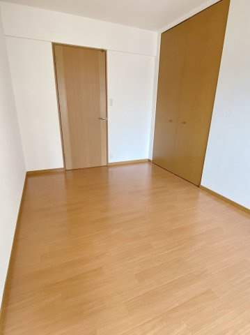 【寝室】 | ラフォーレ箱崎II | 落ち着いて過ごせるお部屋なので、寝室にいかがでしょうか