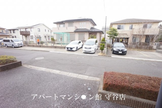 【駐車場】
