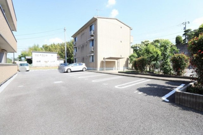 【駐車場】 | スマイル サンライズ A・K | 駐車場