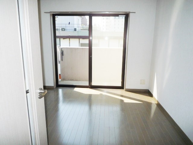 ステラ湯島の洋室|※写真は別室になります