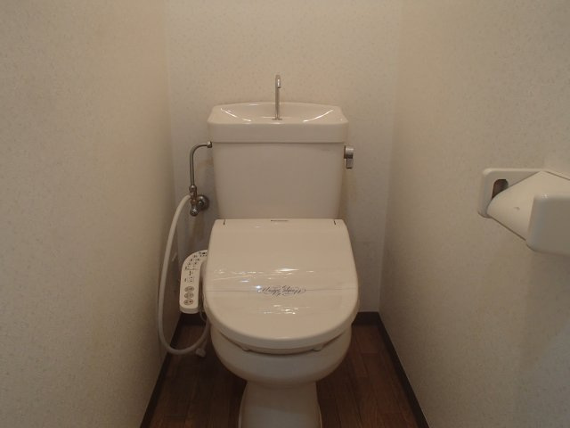 【トイレ】 | セントラルヴィラ | 落ち着いた色調のトイレです