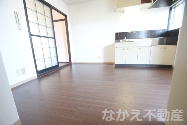【居間・リビング】 | 使いやすい居間です