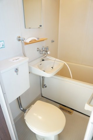 寿ハイツの浴室