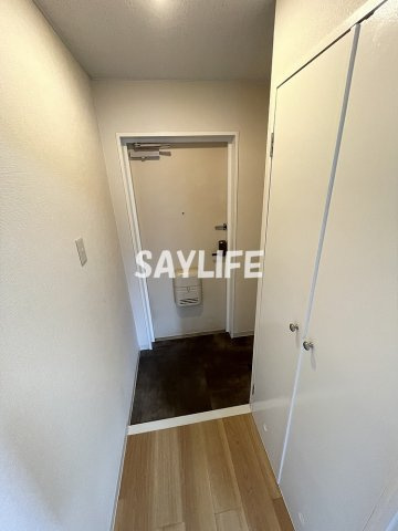 サニーハイツ三番館の玄関