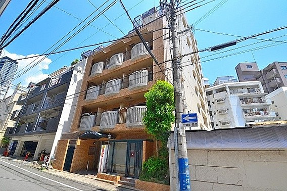 ダイアパレス新神戸の外観