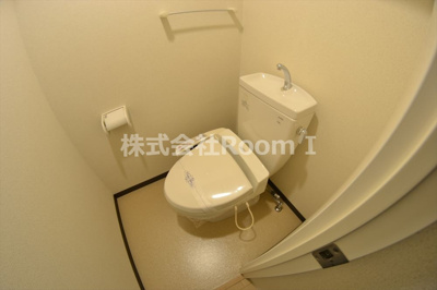 【トイレ】 | キャピトル安堂寺 | 清潔感のあるトイレです
