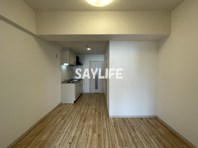 エレガンスレイヴの居間・リビング