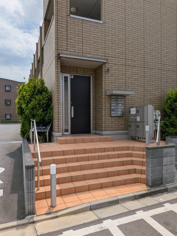 【エントランス】 | サントミー　 | きれいなエントランスです