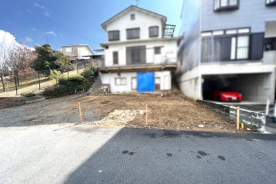 【外観】 | 城陽市寺田大谷　新築戸建 | 【お部屋情報】南側に面しているワイドバルコニーは、洗濯物もたくさん干せてよく乾きます。