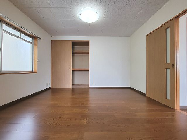 クレールセゾンⅠの内装|内装は落ち着いています