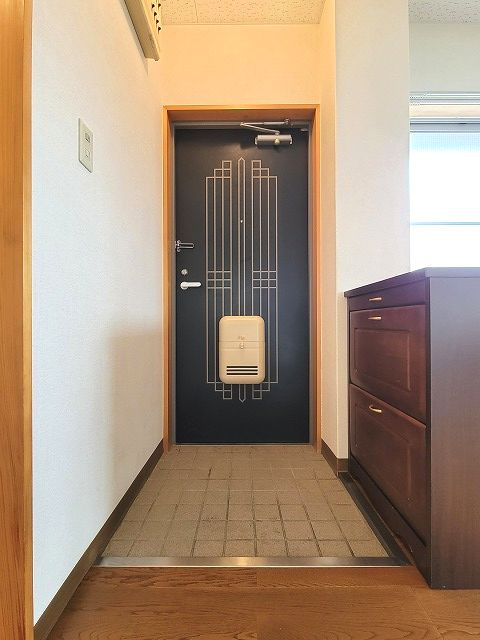 クレールセゾンⅠの玄関|シンプルで使いやすい玄関です