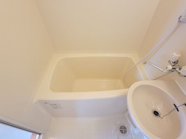 クレールセゾンⅠの浴室|お風呂です