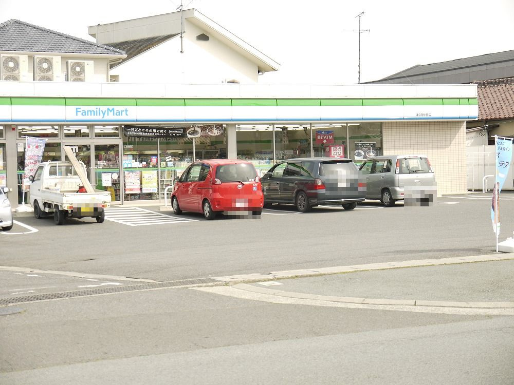 メルヴェーユの周辺|【コンビニエンスストア】ファミリーマート 津久居中町店まで500ｍ