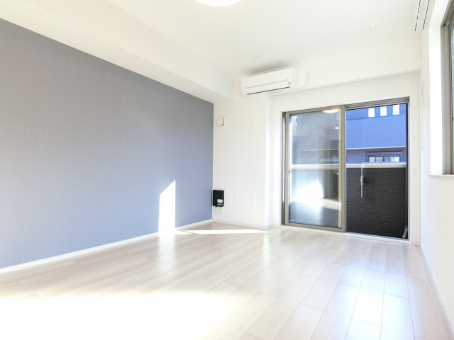 サンプラザ金剛の洋室