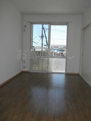 【居間・リビング】 | ロイヤルパレスＡ