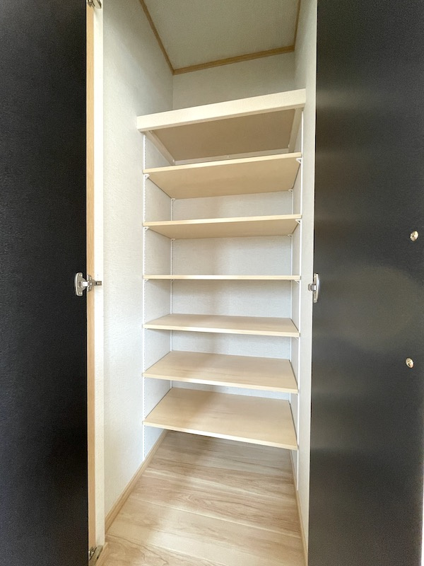 Comodo de Vivere(コモド　ダ　ヴィーヴァレ)　の収納