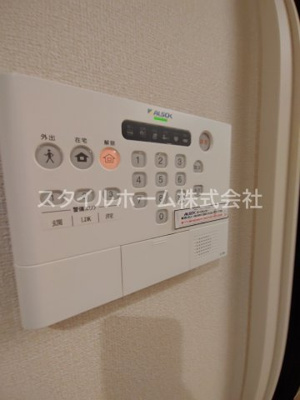 【セキュリティ】 | オアシス南牛川 | 別部屋写真です。