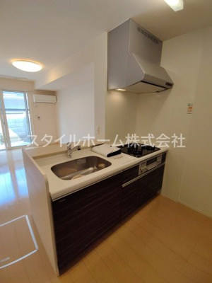 【キッチン】 | オアシス南牛川 | 別部屋写真です。