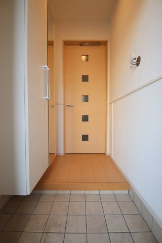 【玄関】 | グランヴィリオ