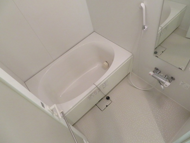 エルシェ柳本の浴室
