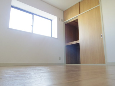 【寝室】 | アミー松原 | 個人の部屋や寝室として使える洋室です