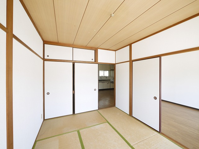 アゼリアコート尼ヶ辻の和室