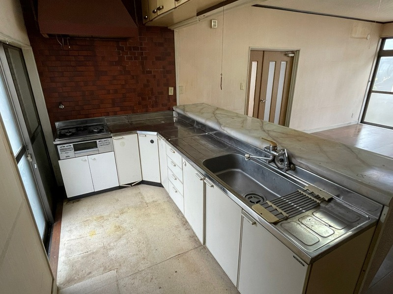 中隈山貸家のキッチン