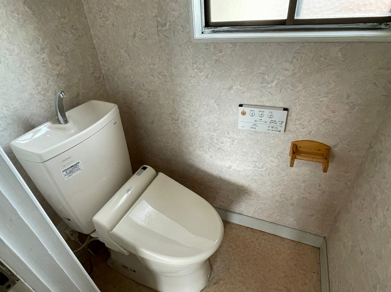 中隈山貸家のトイレ